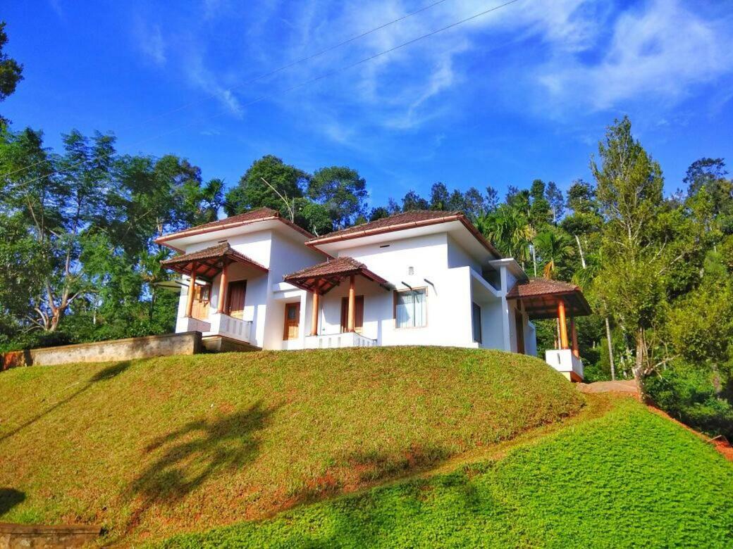 Pristine Hills Villa Meppādi Dış mekan fotoğraf